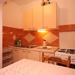 Sveta Nedilja 8725c Sveta Nedelja (Hvar)