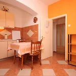 Sveta Nedilja 8725c Apartmán