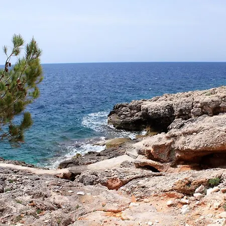 Sveta Nedilja 8725c Apartman Sveta Nedelja (Hvar)