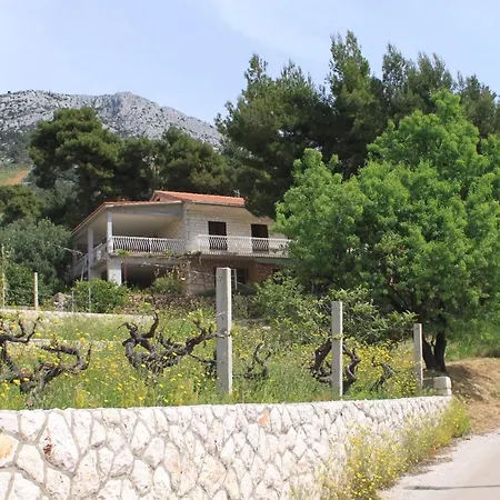 Sveta Nedilja 8725c Apartman
