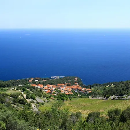 Sveta Nedilja 8725c Sveta Nedelja (Hvar)