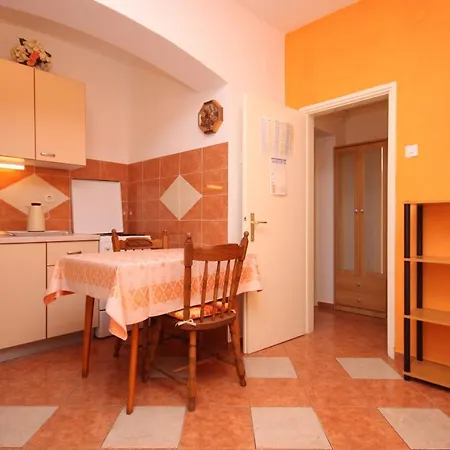 Sveta Nedilja 8725c Apartment